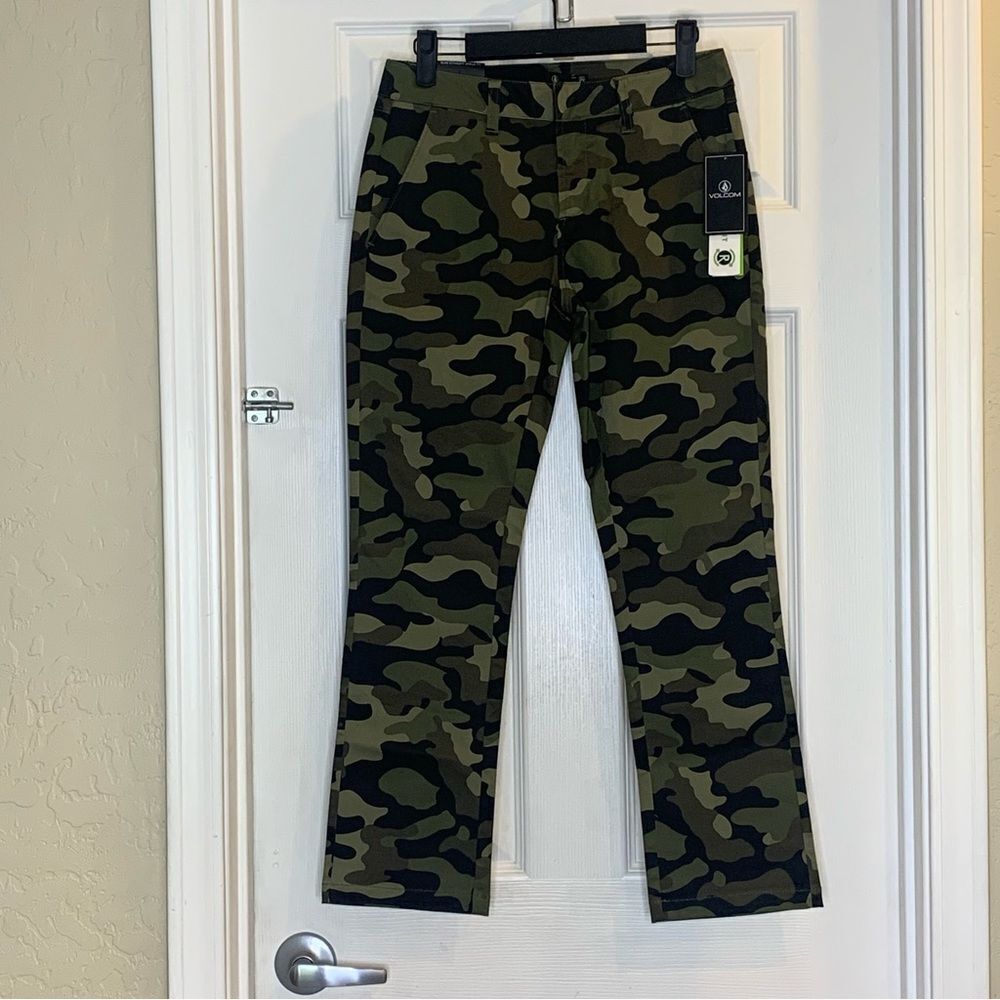 Volcom Slim Straight Ankle Fit Camouflage Pants Size 24
